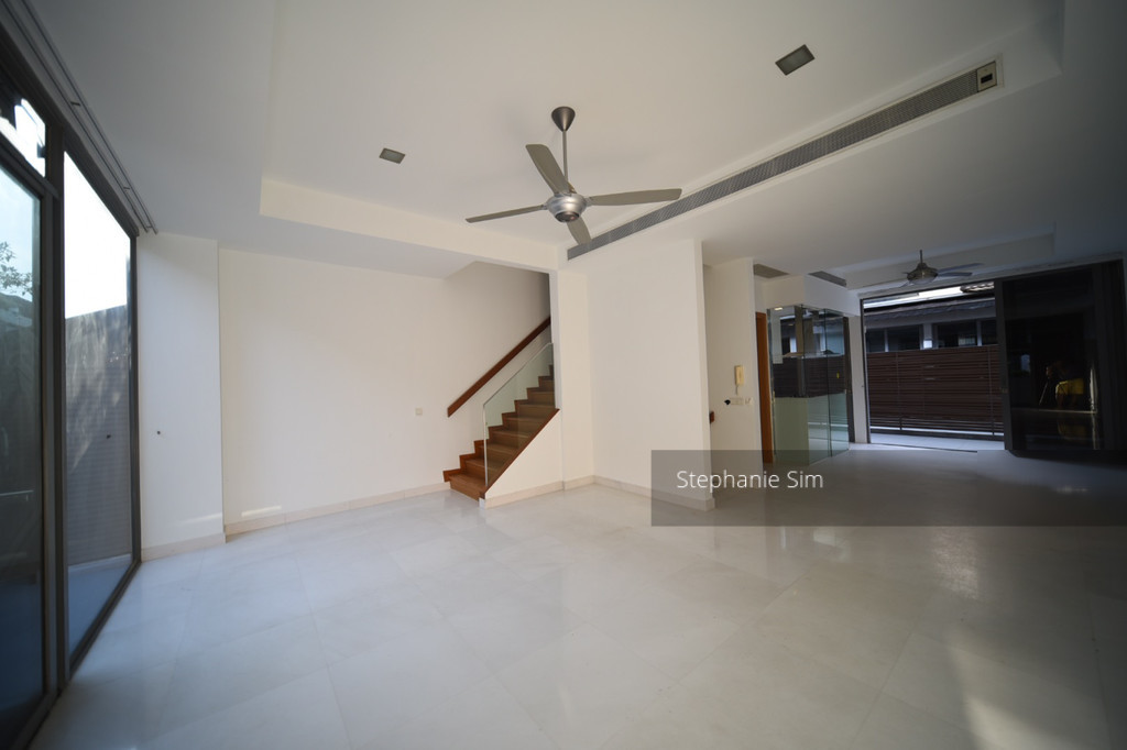 Hillcrest Villa thumbnail photo